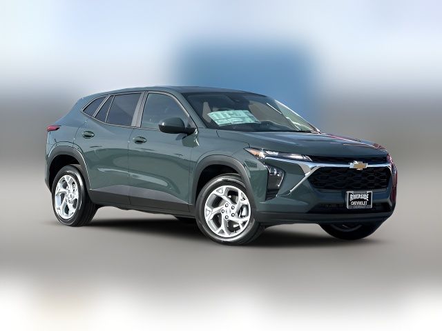 2025 Chevrolet Trax LS