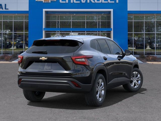 2025 Chevrolet Trax LS