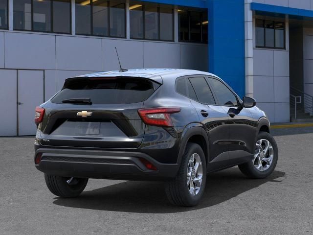 2025 Chevrolet Trax LS