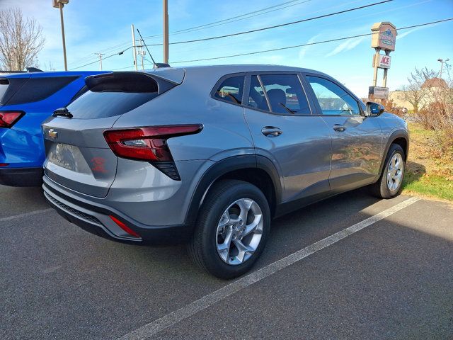 2025 Chevrolet Trax LS