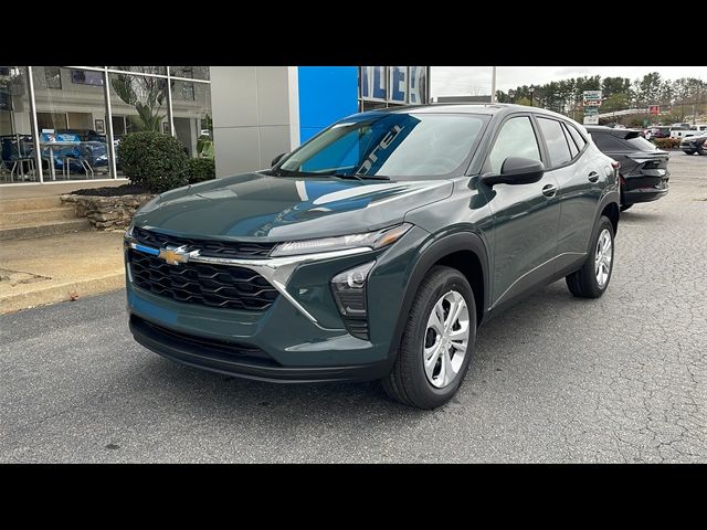 2025 Chevrolet Trax LS