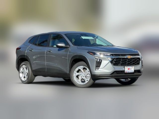 2025 Chevrolet Trax LS