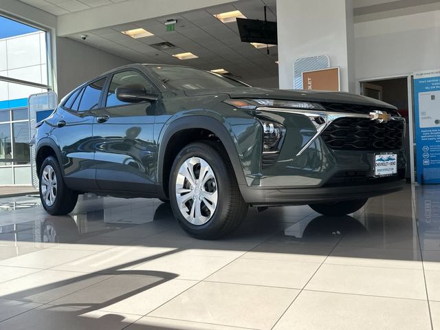 2025 Chevrolet Trax LS