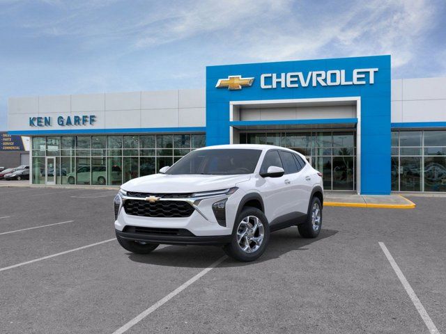 2025 Chevrolet Trax LS