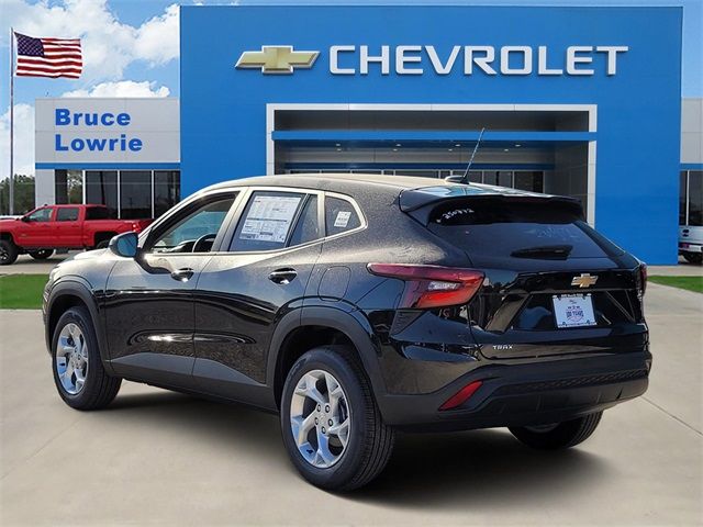 2025 Chevrolet Trax LS