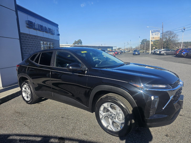 2025 Chevrolet Trax LS