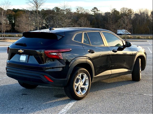 2025 Chevrolet Trax LS