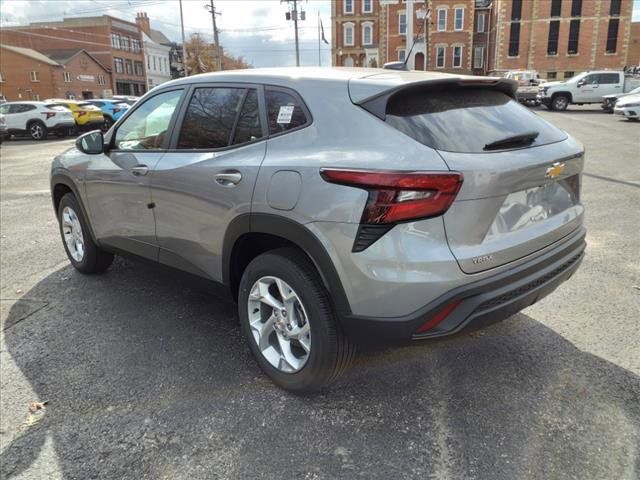 2025 Chevrolet Trax LS