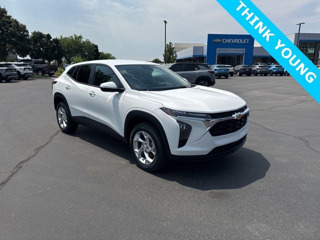2025 Chevrolet Trax LS