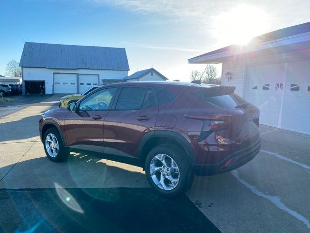 2025 Chevrolet Trax LS