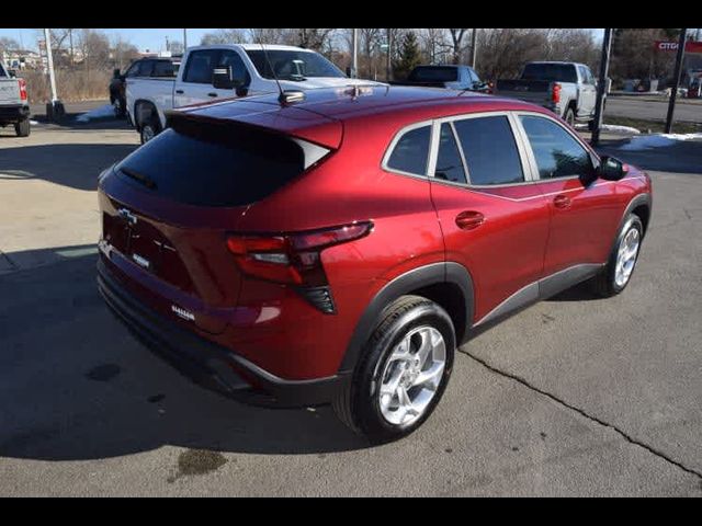 2025 Chevrolet Trax LS