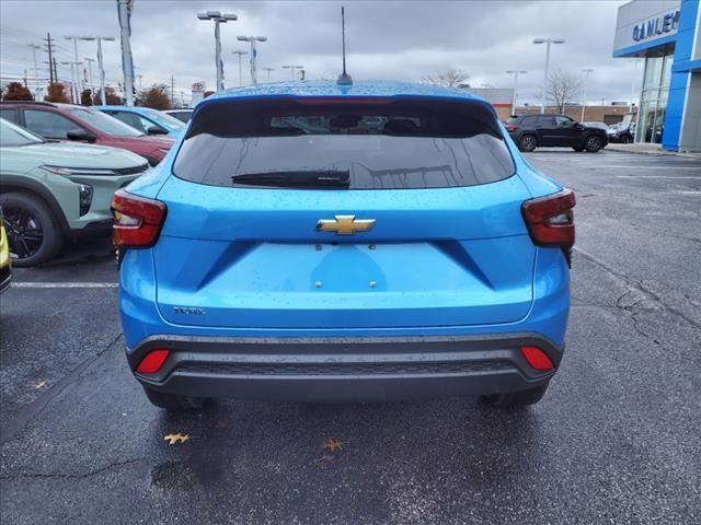 2025 Chevrolet Trax LS