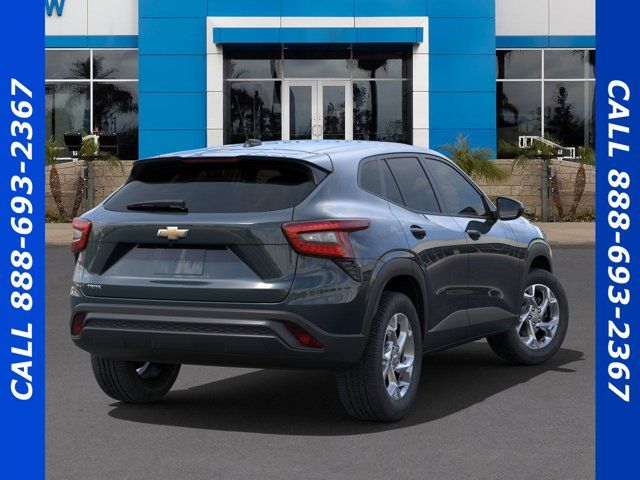 2025 Chevrolet Trax LS