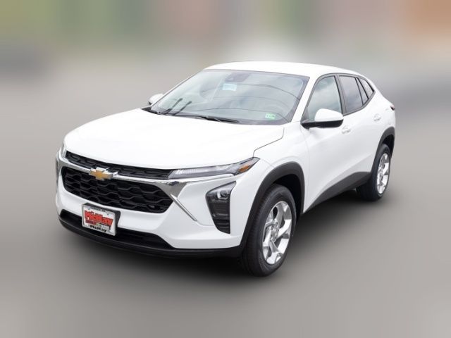 2025 Chevrolet Trax LS