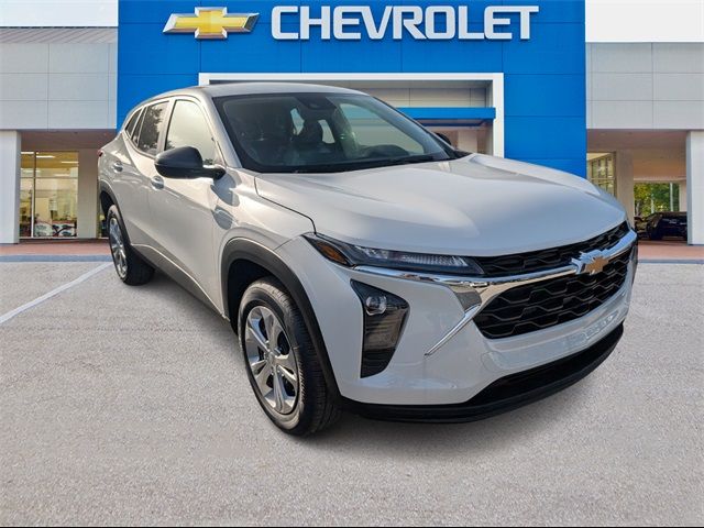 2025 Chevrolet Trax LS