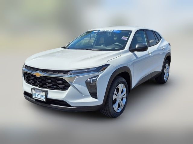 2025 Chevrolet Trax LS