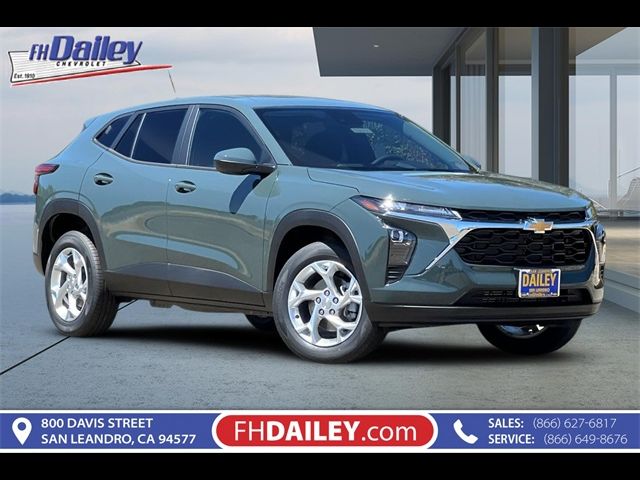 2025 Chevrolet Trax LS