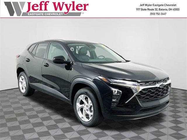 2025 Chevrolet Trax LS