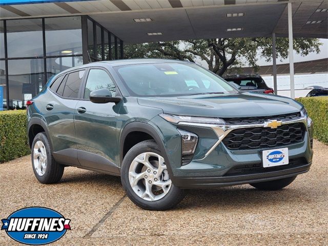 2025 Chevrolet Trax LS