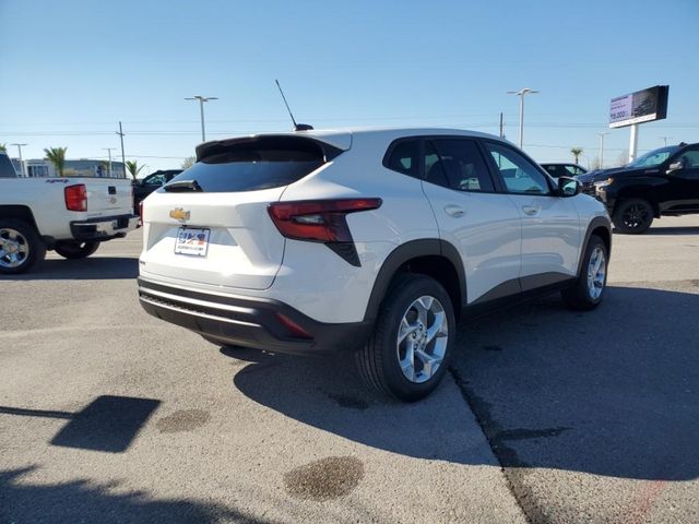 2025 Chevrolet Trax LS