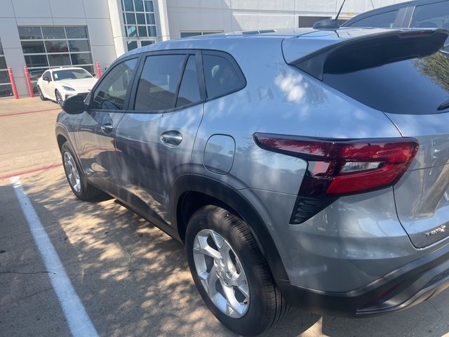 2025 Chevrolet Trax LS