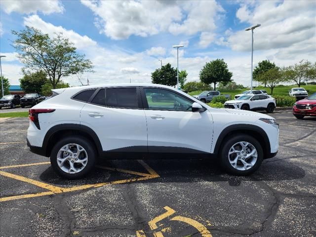 2025 Chevrolet Trax LS