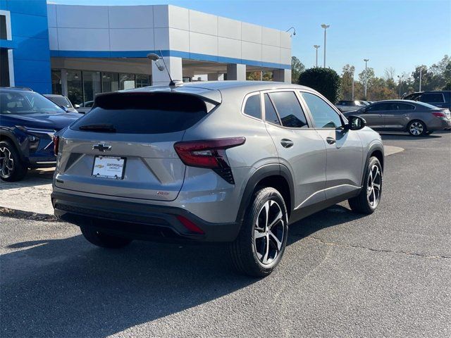 2025 Chevrolet Trax LS