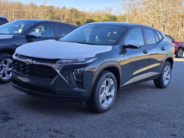 2025 Chevrolet Trax LS