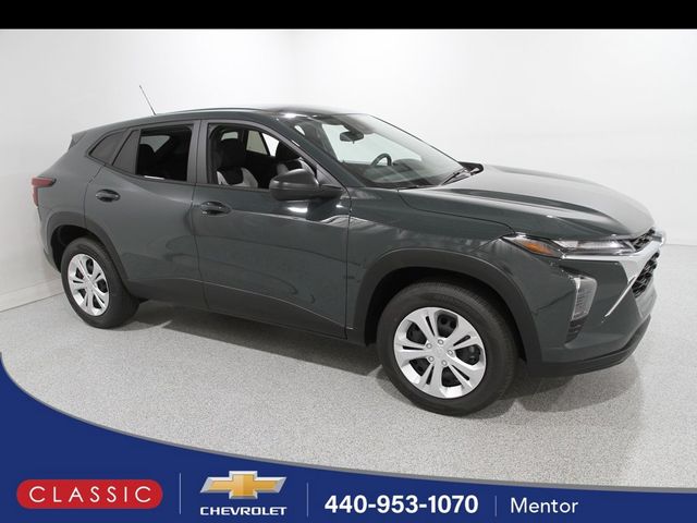 2025 Chevrolet Trax LS