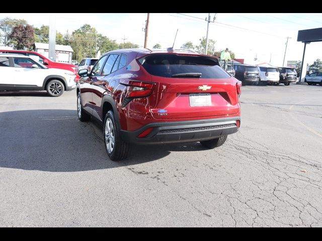 2025 Chevrolet Trax LS