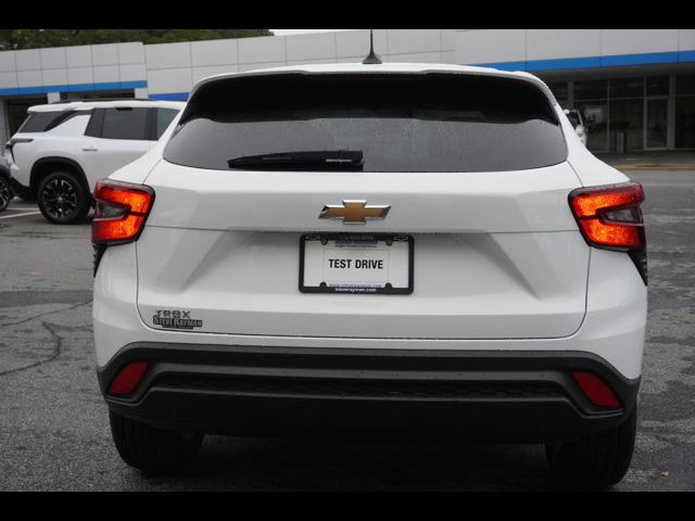 2025 Chevrolet Trax LS