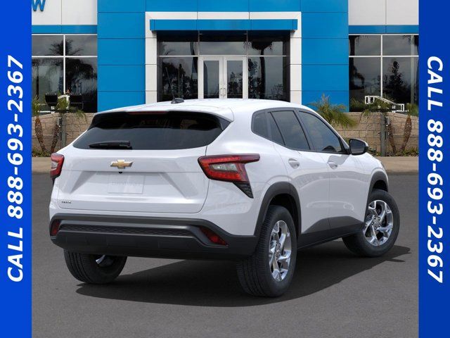 2025 Chevrolet Trax LS