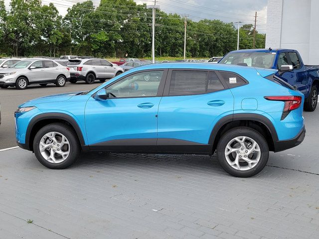 2025 Chevrolet Trax LS