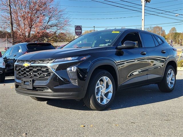 2025 Chevrolet Trax LS