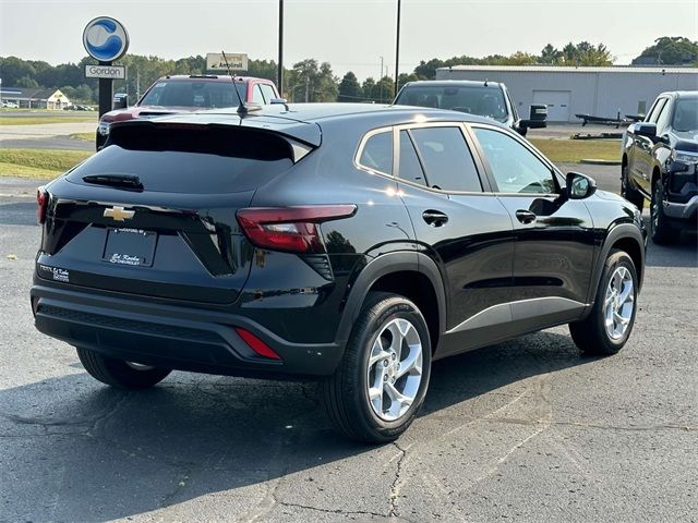 2025 Chevrolet Trax LS