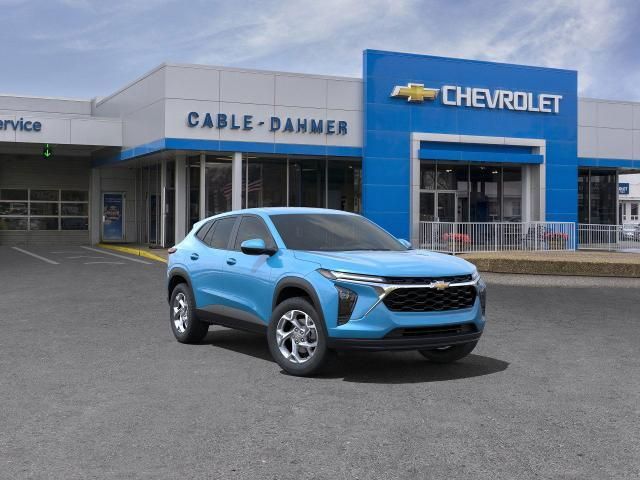 2025 Chevrolet Trax LS