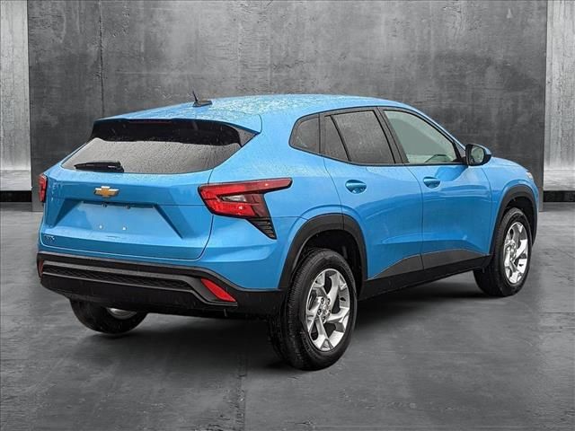 2025 Chevrolet Trax LS