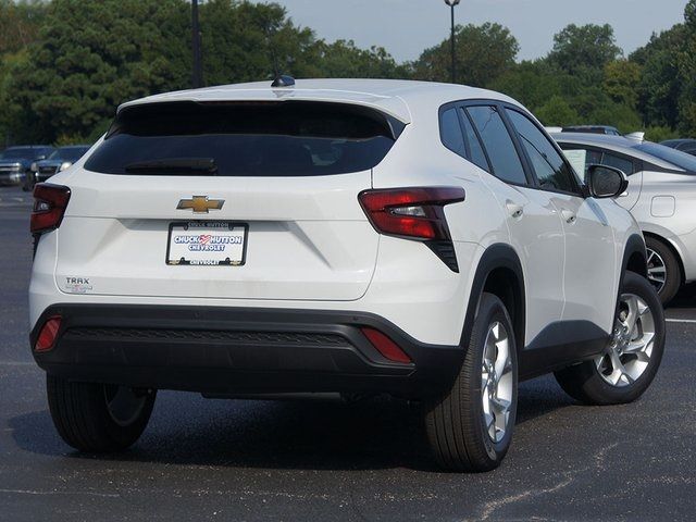 2025 Chevrolet Trax LS