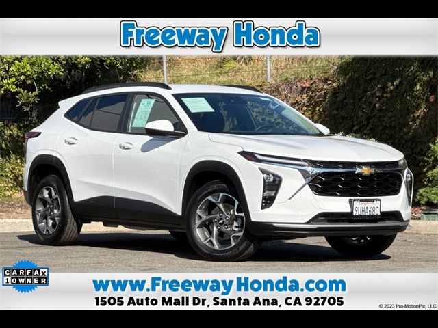 2025 Chevrolet Trax LT