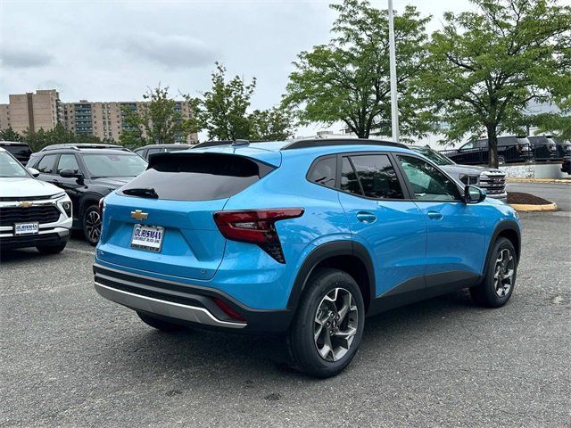 2025 Chevrolet Trax LT