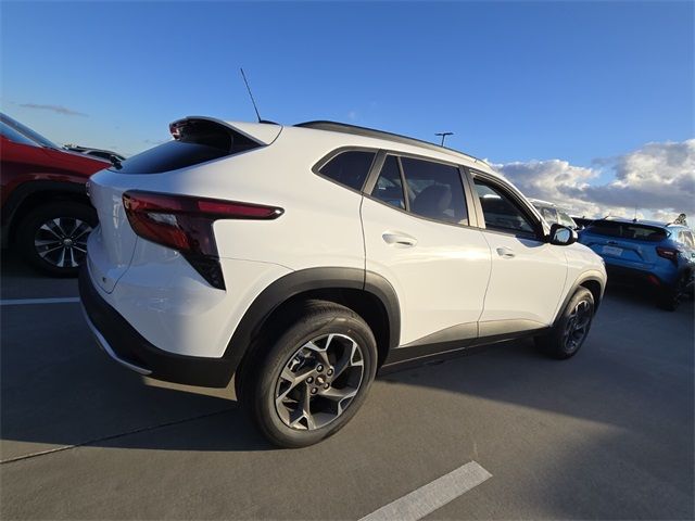 2025 Chevrolet Trax LT