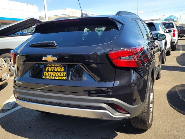 2025 Chevrolet Trax LT