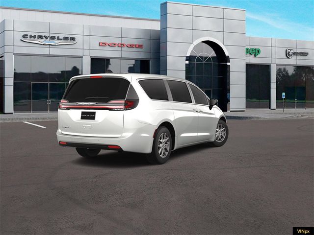 2025 Chrysler Pacifica Select