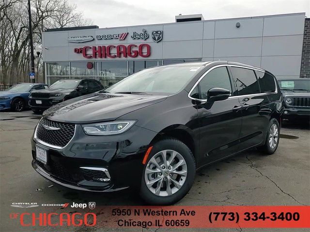 2025 Chrysler Pacifica Select