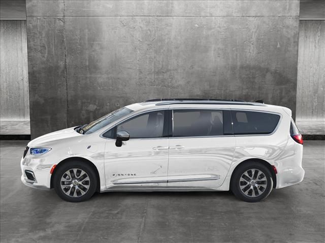 2025 Chrysler Pacifica Hybrid Pinnacle