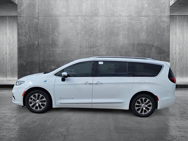2025 Chrysler Pacifica Hybrid Pinnacle