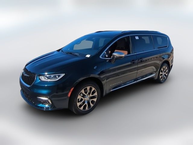 2025 Chrysler Pacifica Hybrid Pinnacle