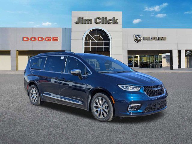 2025 Chrysler Pacifica Hybrid Pinnacle