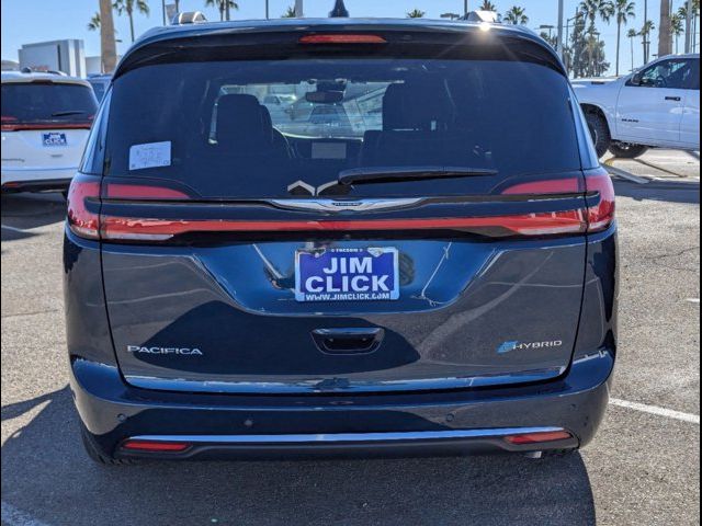 2025 Chrysler Pacifica Hybrid Pinnacle