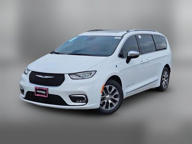 2025 Chrysler Pacifica Hybrid Pinnacle